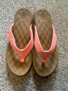 Reef Women's Pink and Tan Foam Flip Flop Sandals coral color